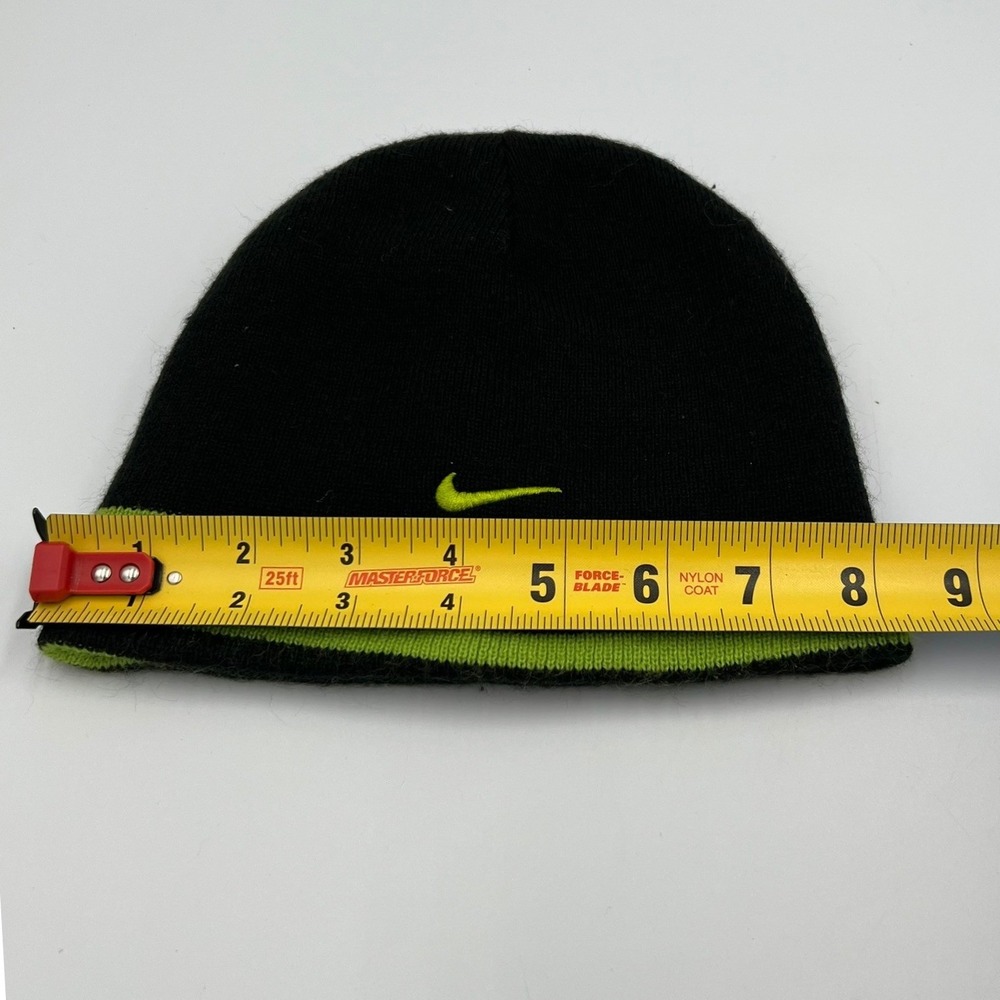 Nike Beanie Kids 4-7 Black Neon Green Very Good Striped Swoosh Knit Hat - Picture 6 of 6